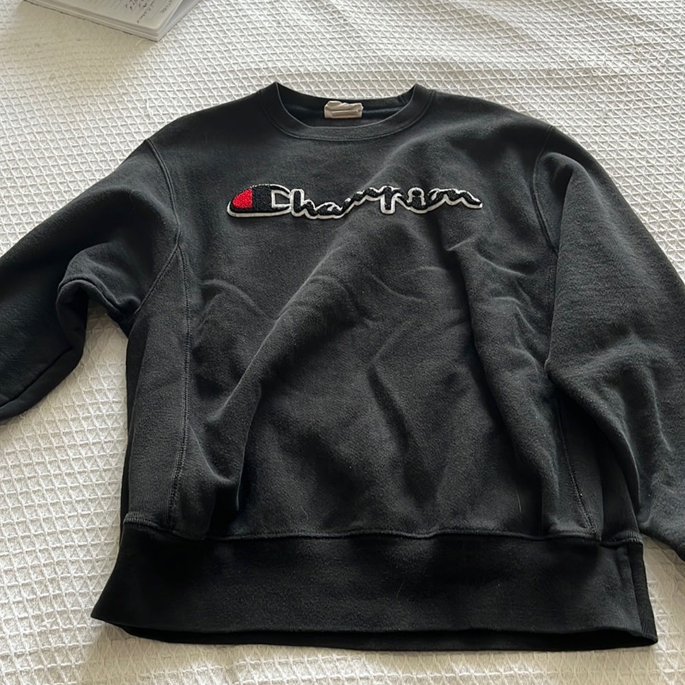 Champion black crewneck